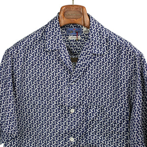 Bassen short-sleeve shirt in Yama-Komon indigo linen