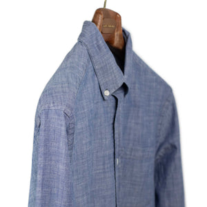 Button down collar shirt in blue cotton chambray (restock)