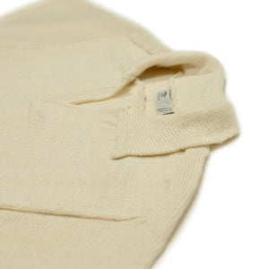 Saddle shoulder polo in Mist off-white linen
