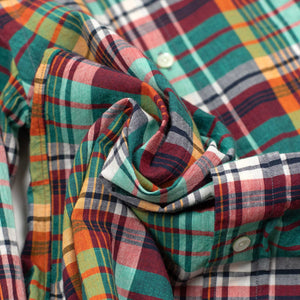 Long sleeve buttoned down shirt in green Madras check
