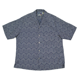 Camp collar shirt in Minamo Bassen printed indigo linen