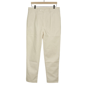 Comanche single-pleat trousers in natural light drill cotton