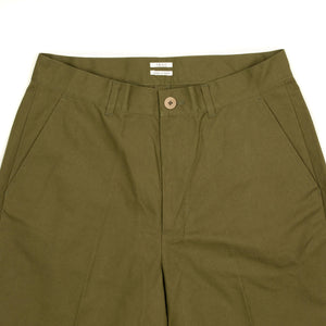 Flat front chinos in olive crisp high density cotton