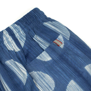 Alghero beach shorts in Shibori tie-dyed indigo cotton